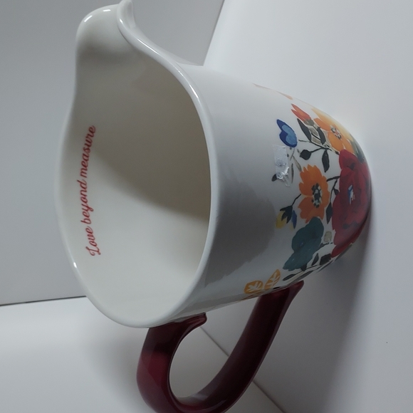 Pioneer Woman 4 cup Measuring Pitcher with Handle - Picture 3 of 6